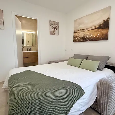 Cosy With Garden Apartman *